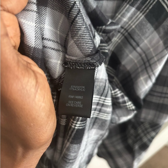 Torrid Blouse Flowy 3X Flannel Plaid Babydoll Button up whimsy black white Boho - Picture 5 of 7